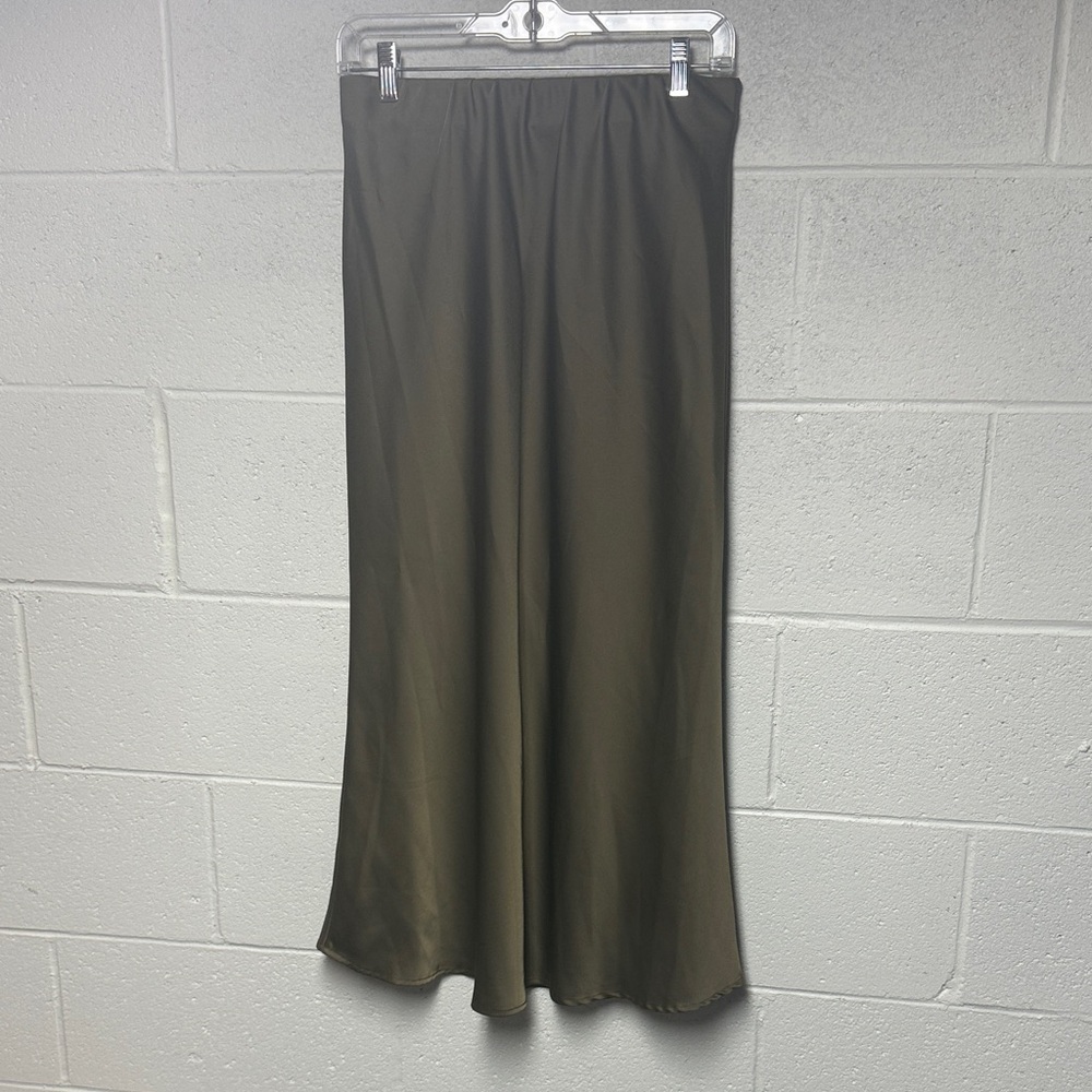 Elegant Olive Midi Skirt